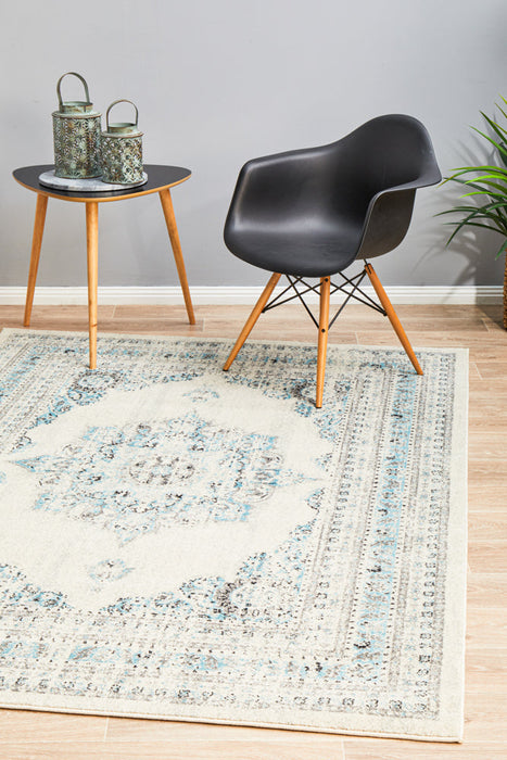 Century 922 White Rug