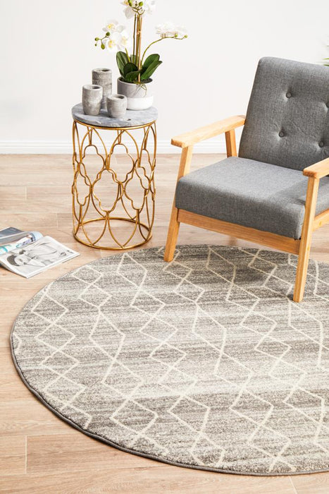 Evoke Remy Silver Transitional Round Rug