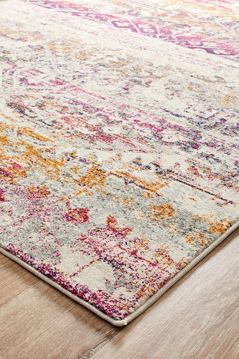 Museum Lili Fuschia Rug