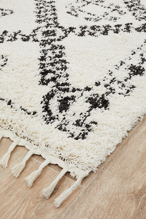 Saffron 33 White Rug